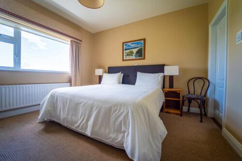 Bambury'S Guesthouse ดิงเกิล ภายนอก รูปภาพ